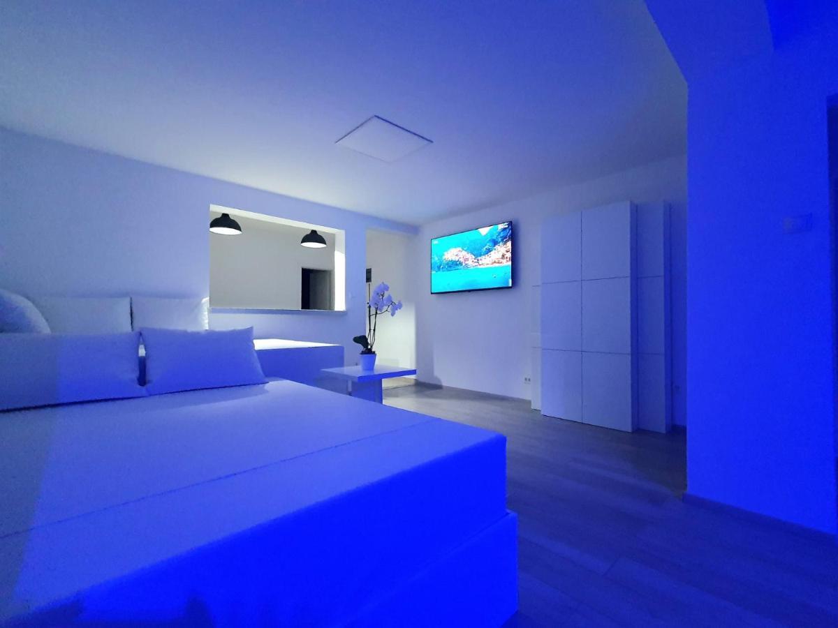 Penthouse Jacuzzi & Pool Apartmants Opatija Exteriör bild