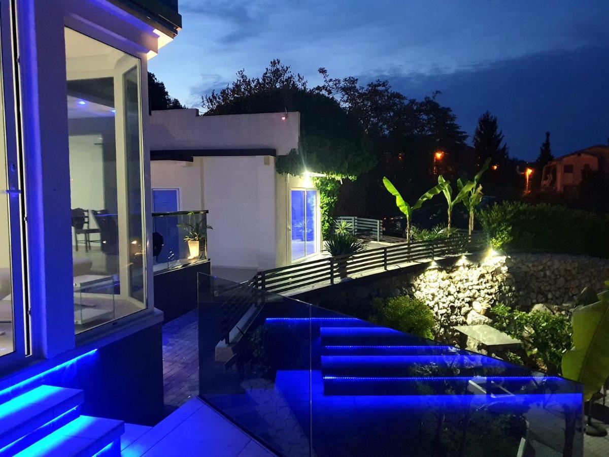 Penthouse Jacuzzi & Pool Apartmants Opatija Exteriör bild