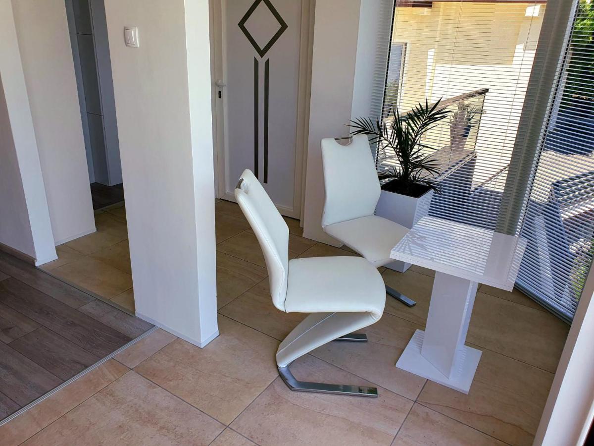 Penthouse Jacuzzi & Pool Apartmants Opatija Exteriör bild
