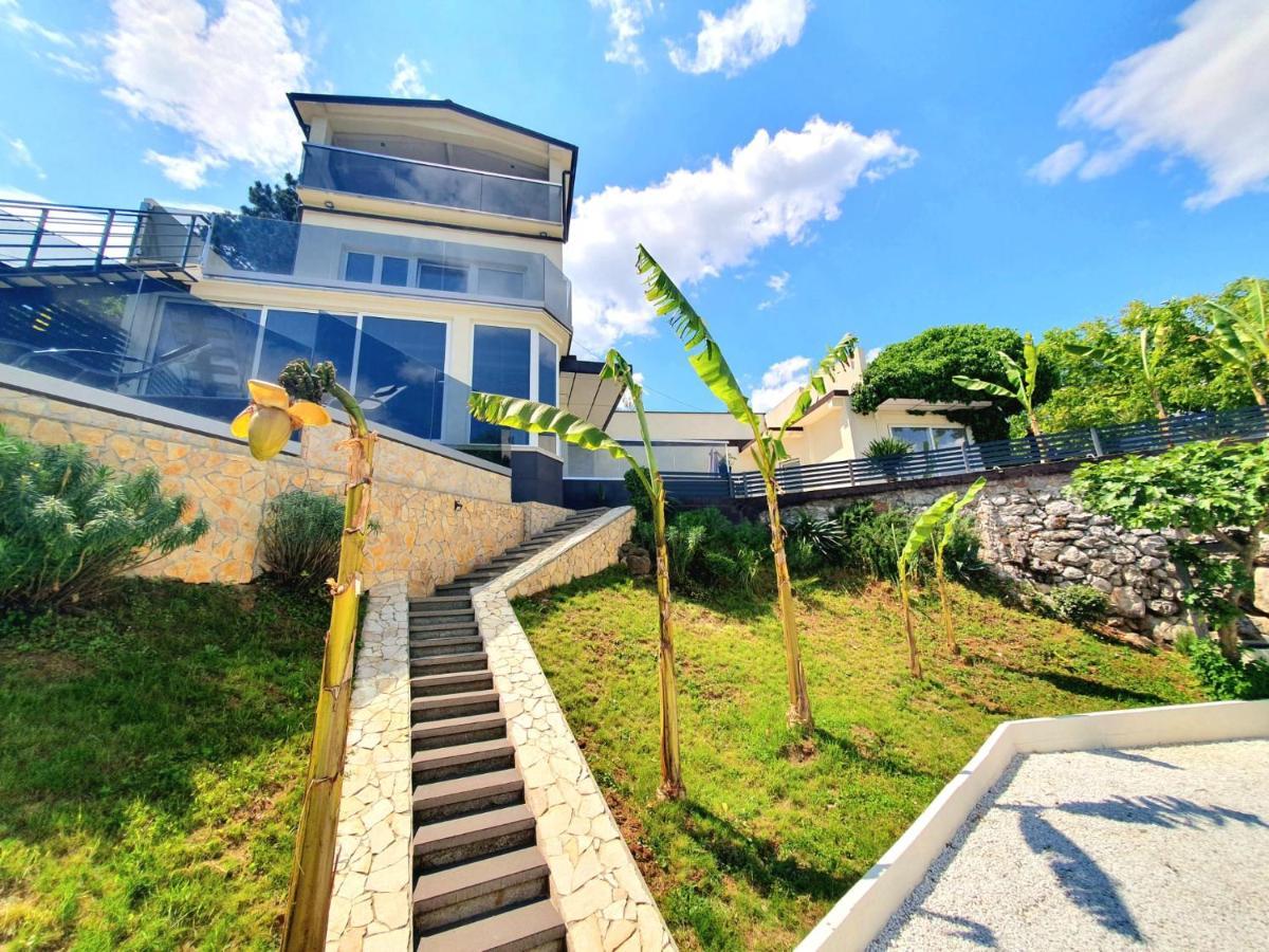 Penthouse Jacuzzi & Pool Apartmants Opatija Exteriör bild