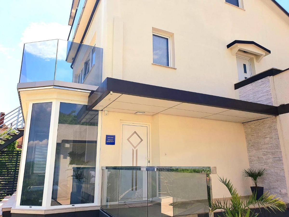 Penthouse Jacuzzi & Pool Apartmants Opatija Exteriör bild