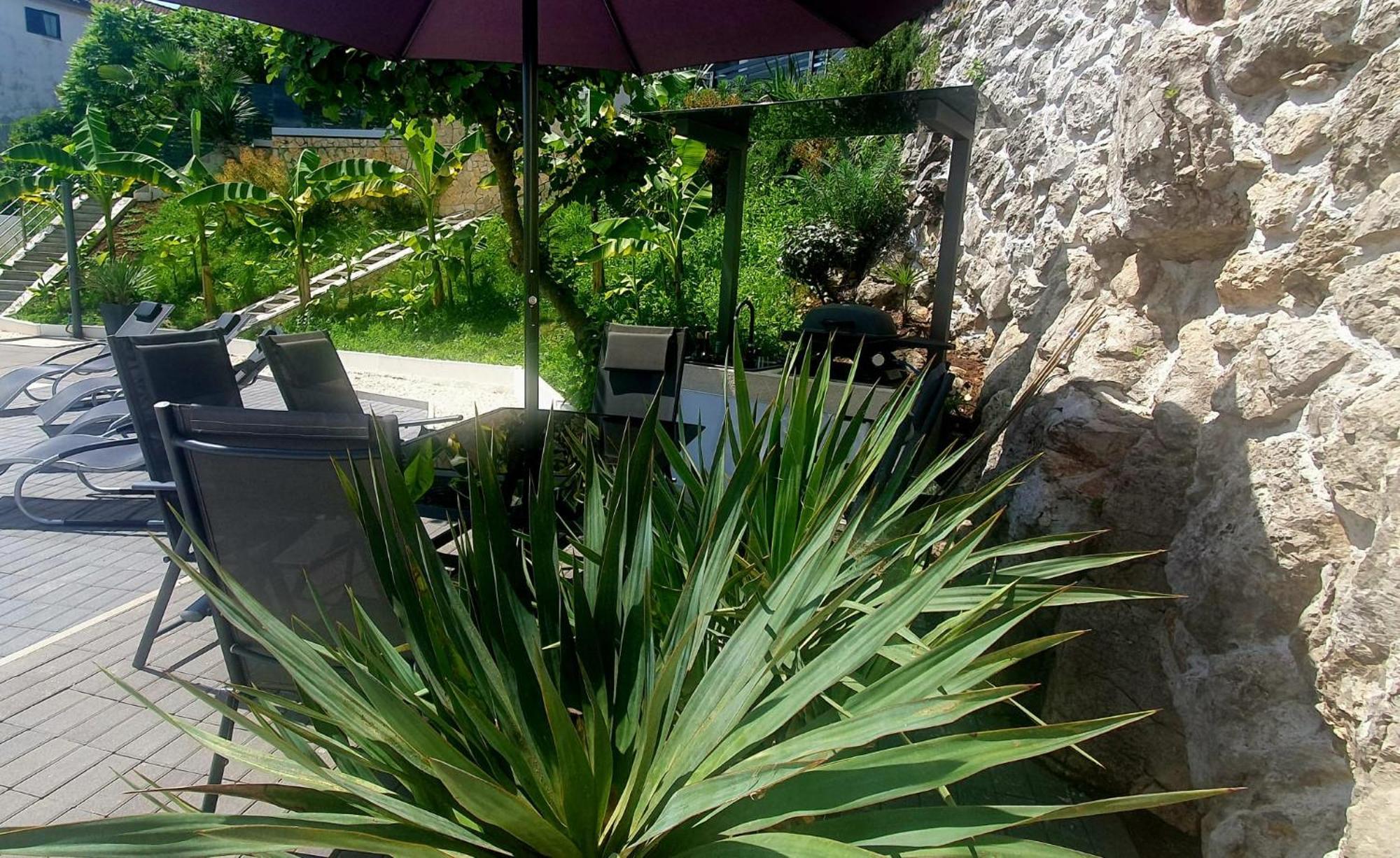 Penthouse Jacuzzi & Pool Apartmants Opatija Exteriör bild