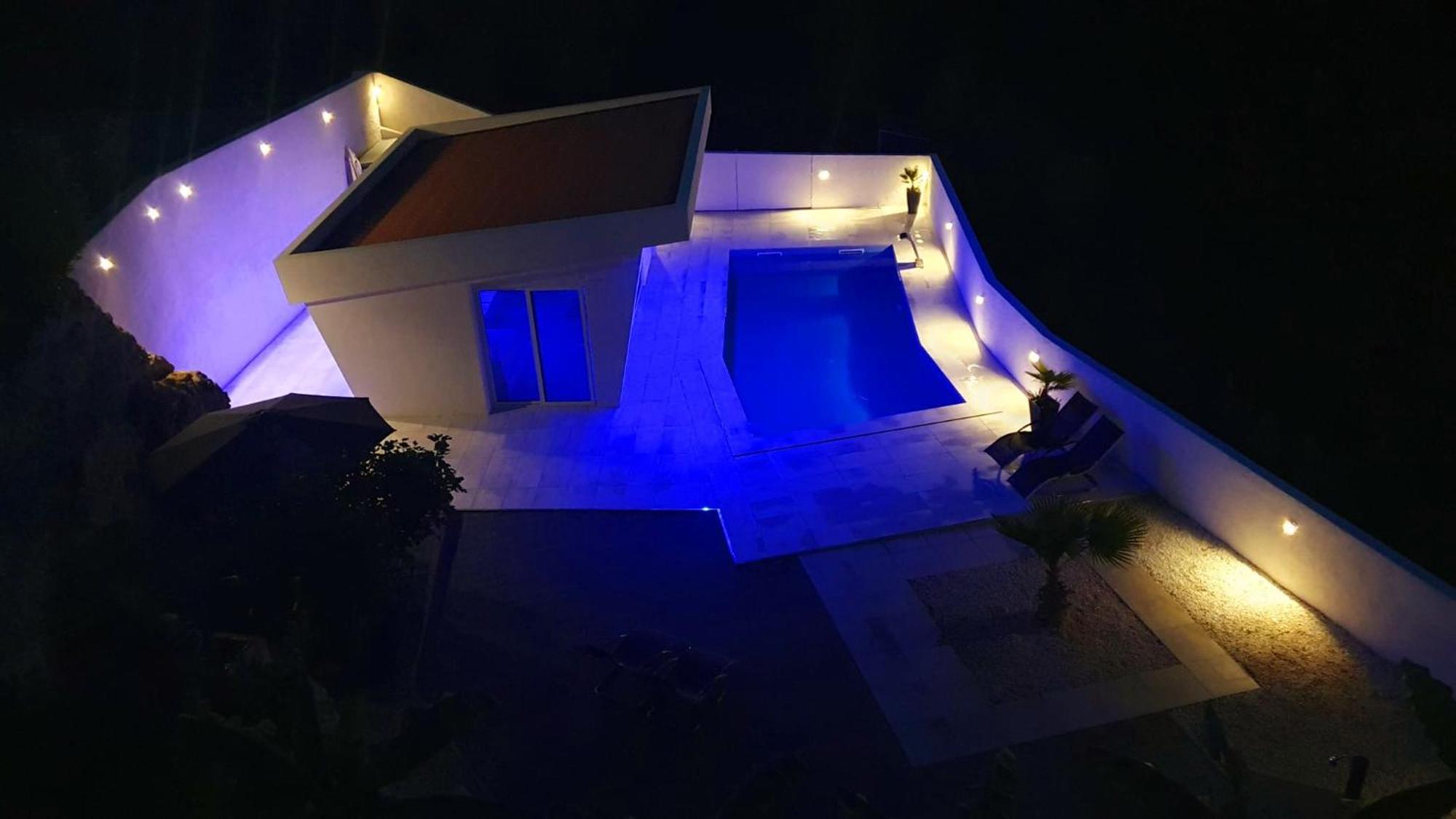 Penthouse Jacuzzi & Pool Apartmants Opatija Exteriör bild